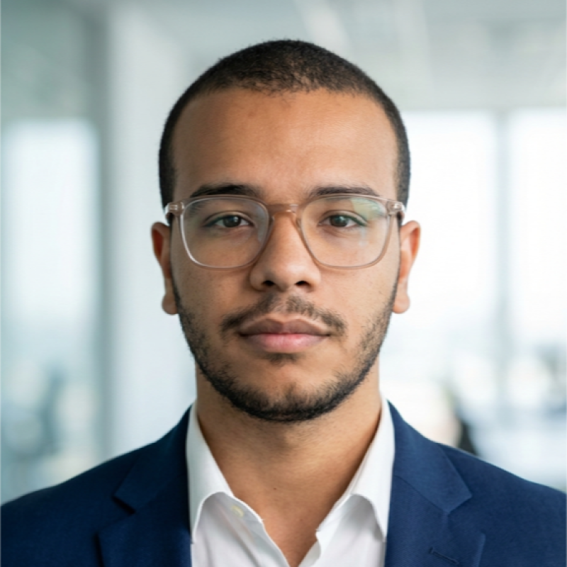 One of the two founders of Nora Lina Invest